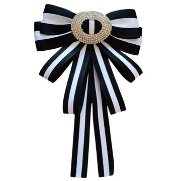 Bowtie Brooch Black/White